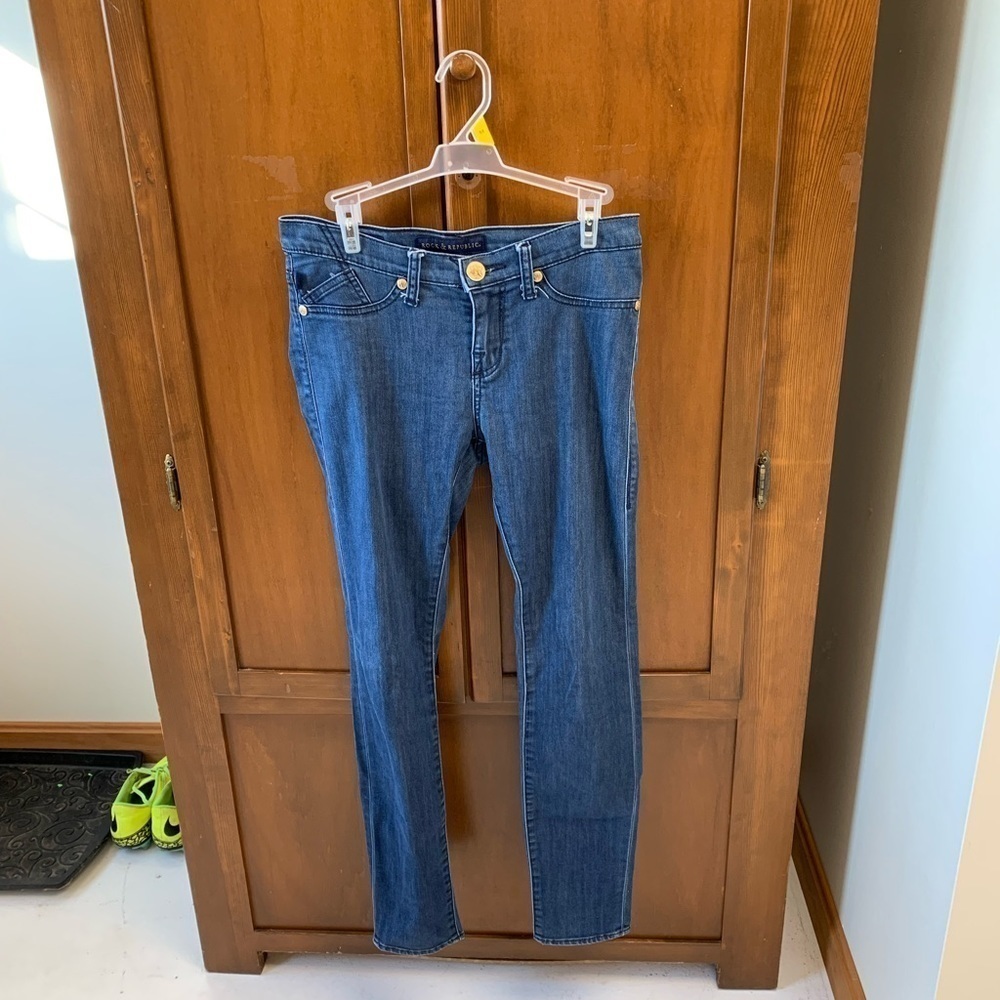 Rock & Republic kashmere jeans mid rise size 6M 29 in inseam